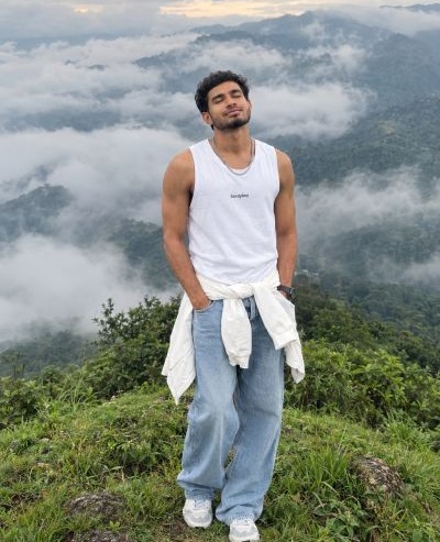 Portrait of Vihaan, Dadar, male companion