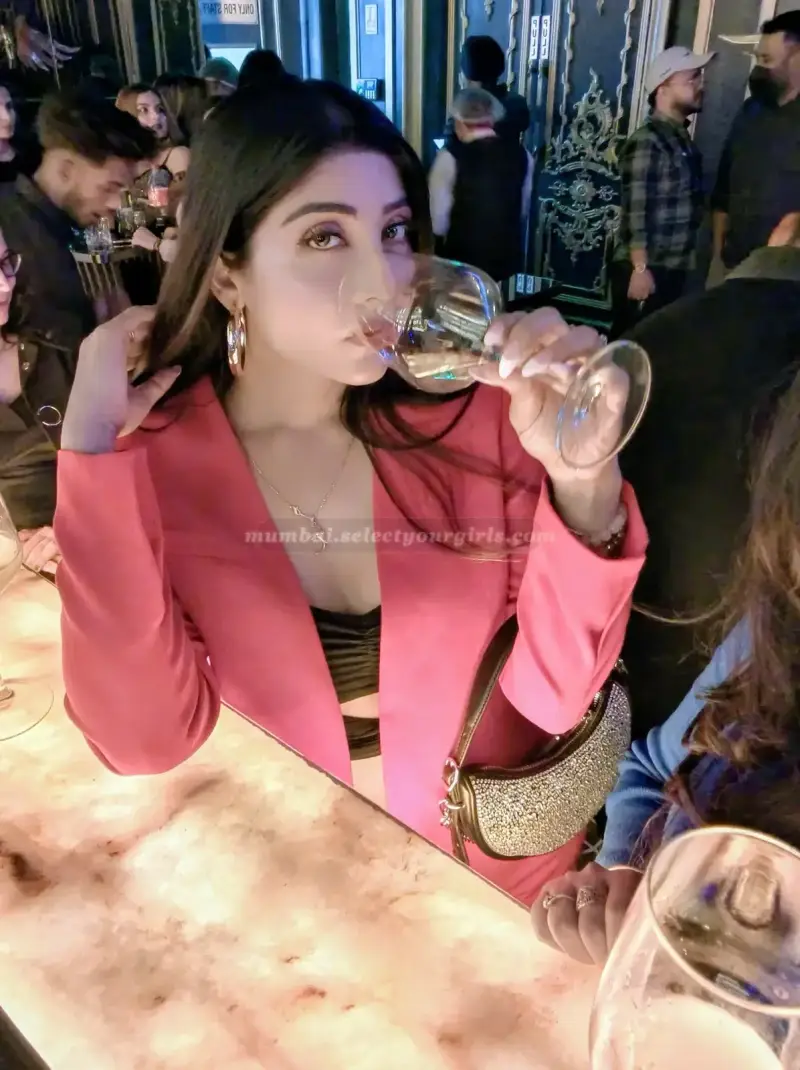 Divya — dating and social companion